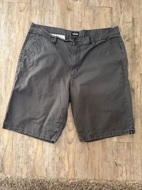 Vans Men's Charcoal Flat Front Chino Shorts